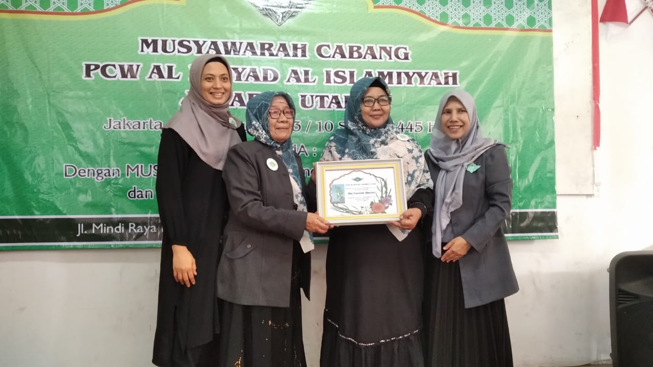 Menghadiri Musyawarah Cabang (MUSCAB) PCW Jakarta Utara