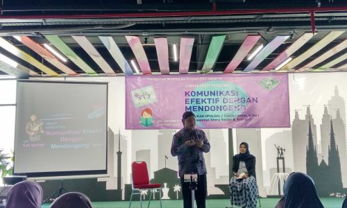 Wanita Al-Irsyad DKI Adakan Seminar Smart Parenting