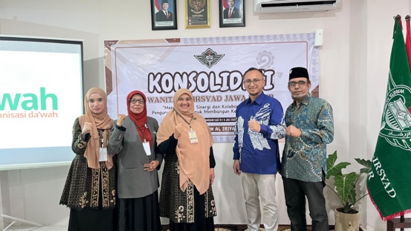 http://wanitaalirsyad.id/doc/kegiatan/314_IMG_20250706_180410_2025-07-06-180611.jpg