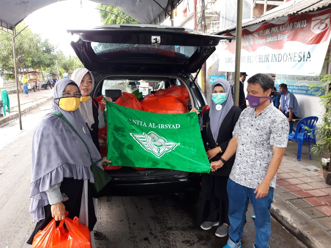 BAKTI SOSIAL PENGURUS CABANG WANITA AL IRSYAD JAKARTA BARAT